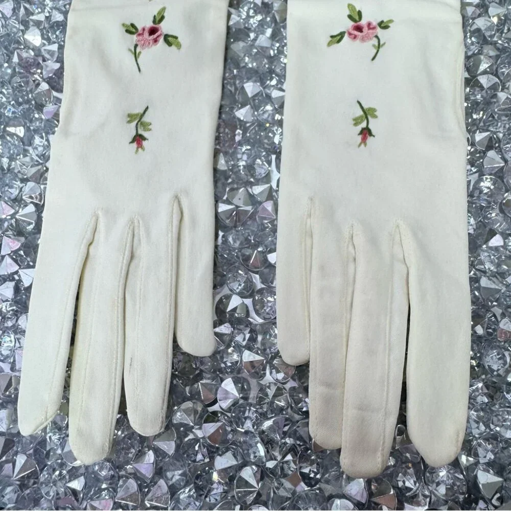 1950s cream mid-length gloves with embroidered flowers made in france rare vtg